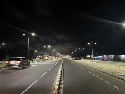 Tee valgustamine: Edobo Solar Streeti lambid valgustavad Benini uut peatükki